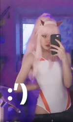 733x1228