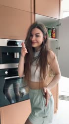 576x1024