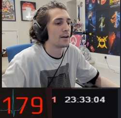 380x371