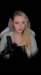 700x1280