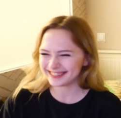 307x299