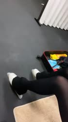 536x952