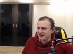 370x278