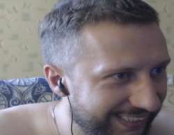 350x272