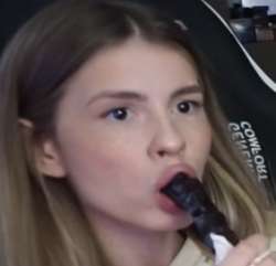 282x272
