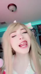 576x1024