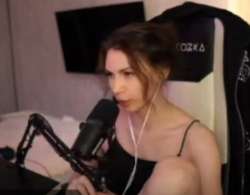 739x578