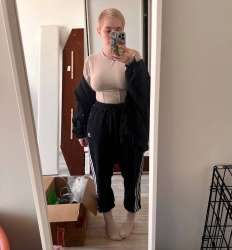 959x1029