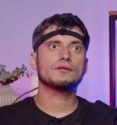 269x286