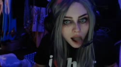 568x320