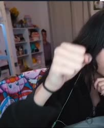 292x358