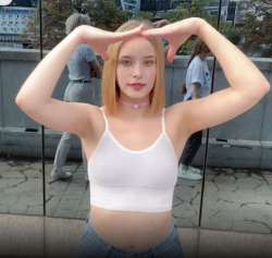 869x825