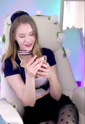 632x916