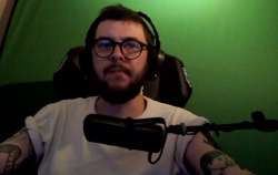 569x361