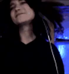298x318