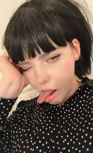 785x1280