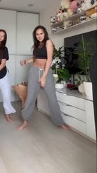788x1400