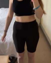 598x733