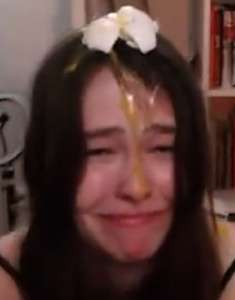 561x716