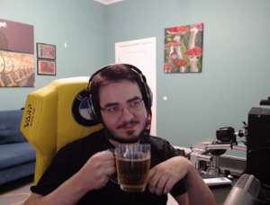 590x450
