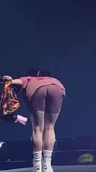 608x1080