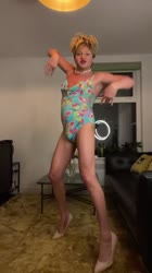 576x1024