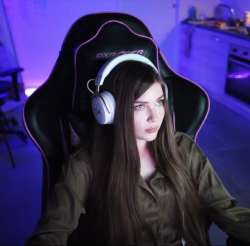 1096x1080