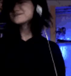 298x318