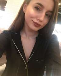 749x936