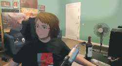 899x492