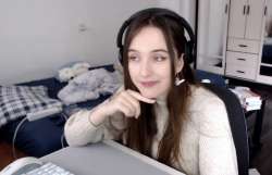 1280x827
