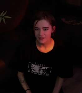 789x895