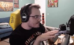 578x352