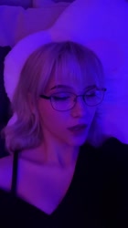 576x1024