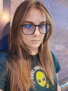 806x1074