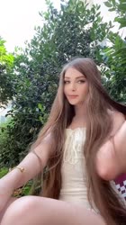 606x1080