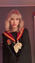 576x1024