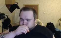 576x360