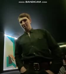 568x632