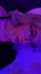 576x1024