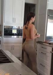 728x1024