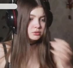 300x282