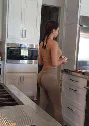 728x1024