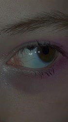576x1024