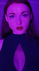 1429x2626