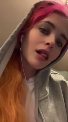 576x1024