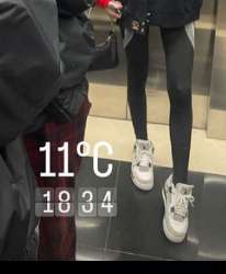 308x372