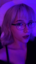 576x1024