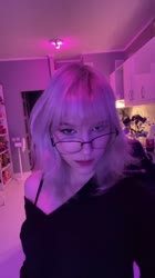576x1024