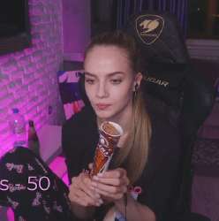 395x398